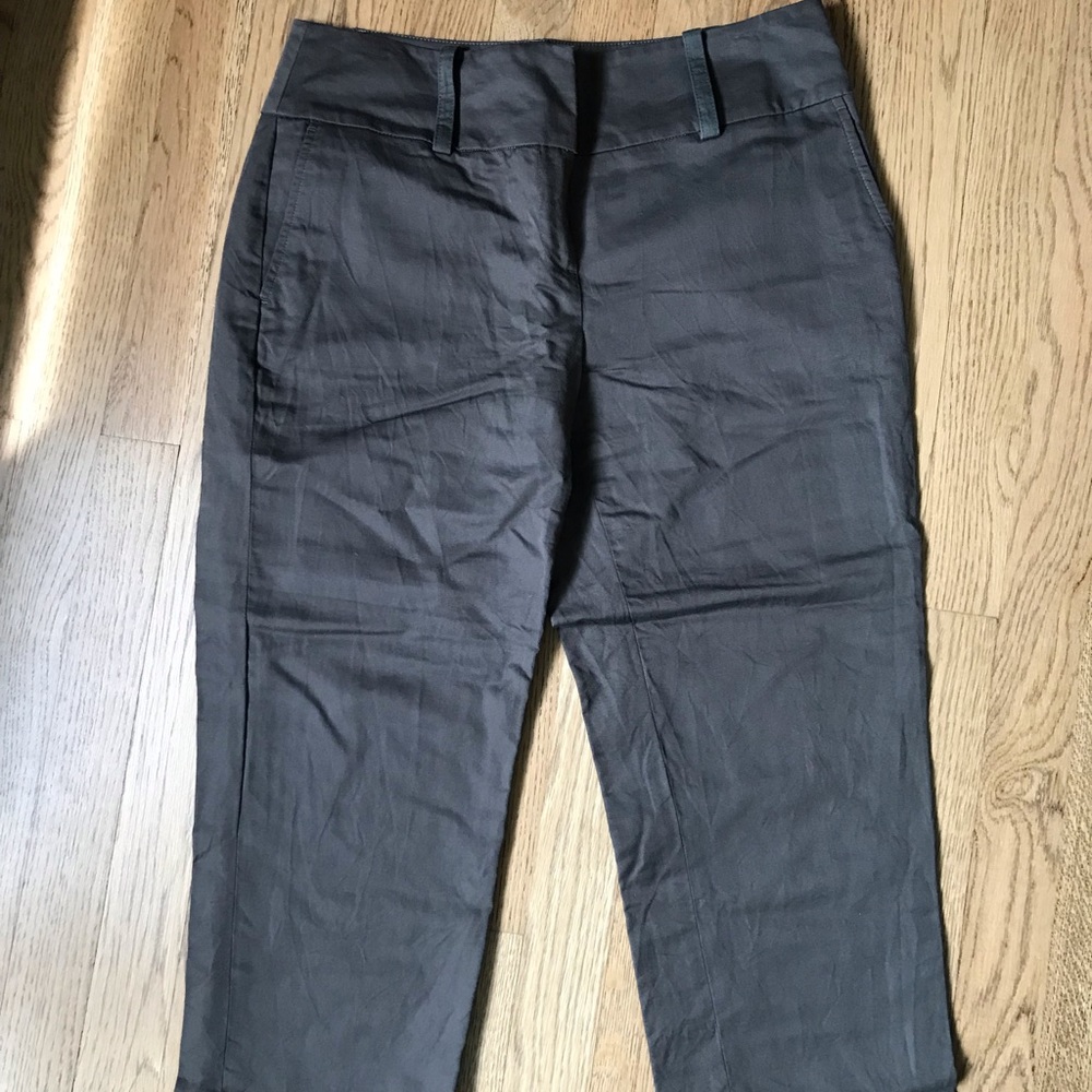 Ann Taylor chocolate brown capris in EUC